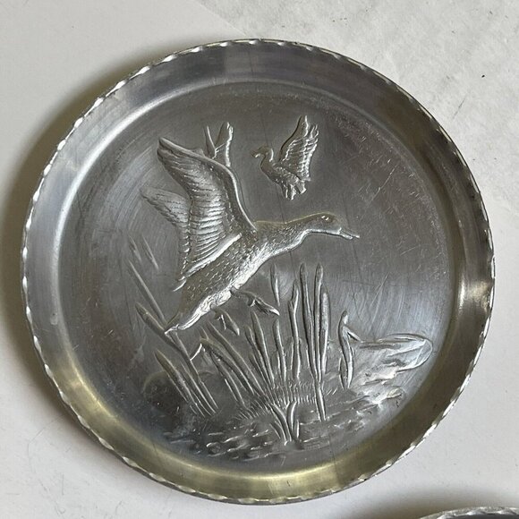 Metal Hand Forged Hammered Aluminum Coaster Mallard Ducks Set of 7 Bird Kitchen - Picture 5 of 12